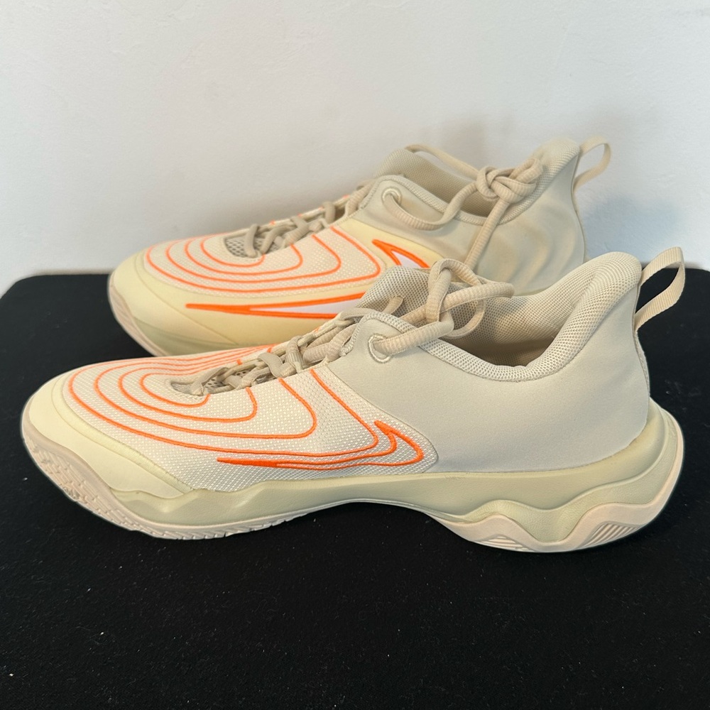 Nike Giannis Men's Athletic Shoes in Cream and Orange B63